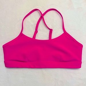 Alo, Airlift Intrigue Bra, Neon Pink, size M